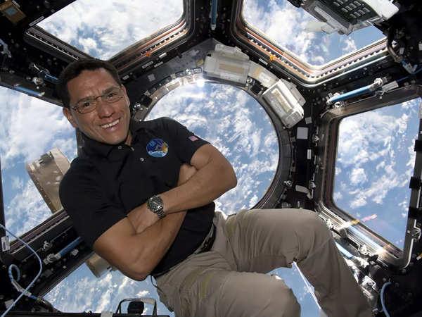 From Earth To The Stars: Scientific Highlights Of Astronaut Frank Rubio’s Year
